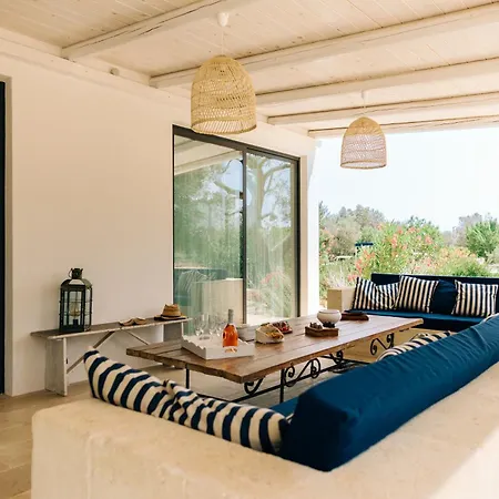 Trullo Matteo De Luxe Avec Piscine וילה *