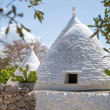 Trullo Matteo De Luxe Avec Piscine וילה