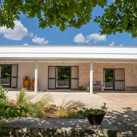 Trullo Matteo De Luxe Avec Piscine וילה *
